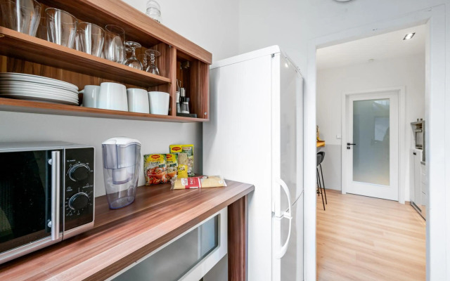 Loong Refresh Old Town