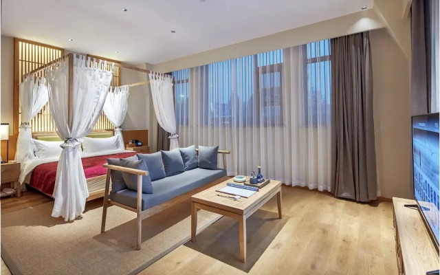 Qianna Yingtang Hotel