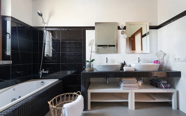 Bellpuig in Art With 4 Bedrooms and 2 Bathrooms