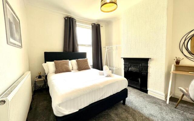 Whitchurch House by Switchback Stays