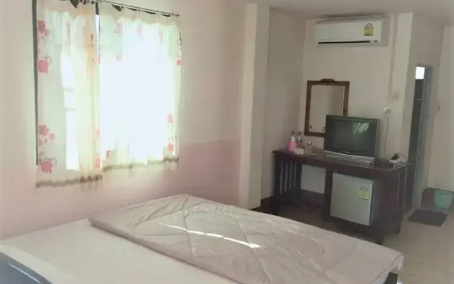 Santhong Rimkhong Hotel