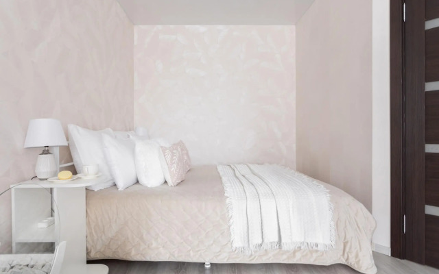 Pronina Aparts (Пронина Апартс) на дороге Кушелевская