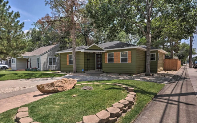 Stylish Home - Walk to Texas Tech University!