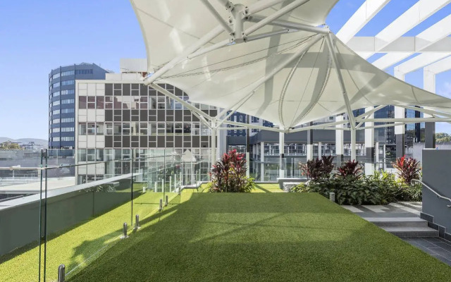 Meriton Suites Herschel Street, Brisbane