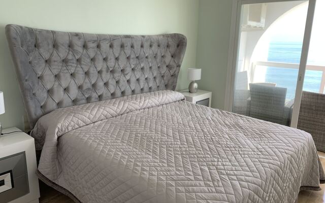 Apartment Aguamarina On The Beach Front