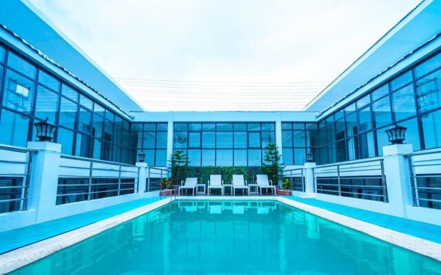 Erus Suites Hotel Boracay