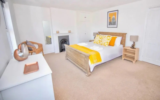 Edge of the Action Gem