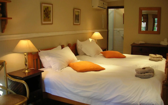The Old Trading Post - Guest House