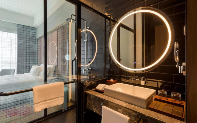 M Resort & Hotel