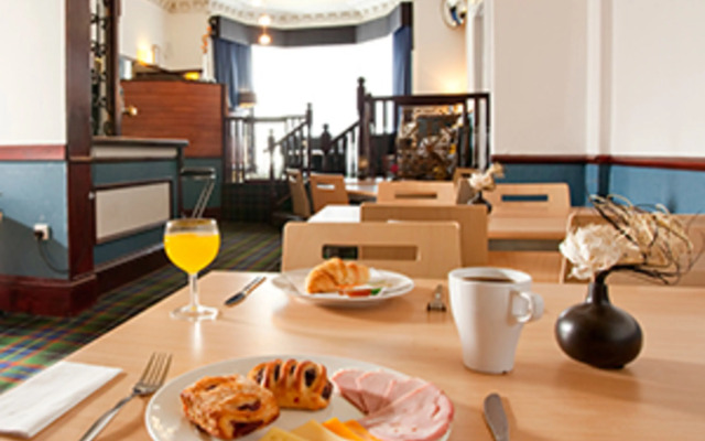 Piries Hotel