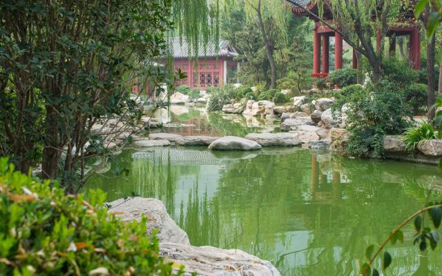 Huaqing First Sight Homestay Xian