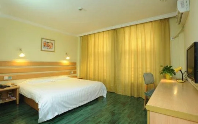 Home Inn Taicang Shanghai East Road