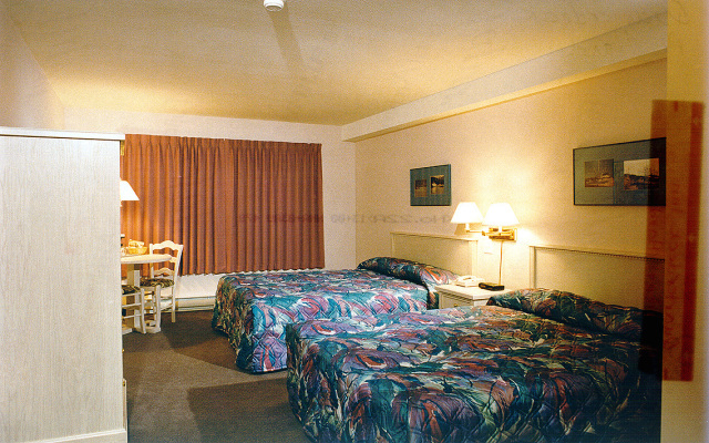 Quarterdeck Inn Port Hardy