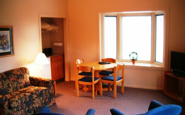 Attitash Motel