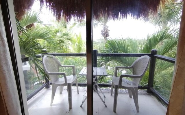 Les Alizes 50mt from the beach by Alex