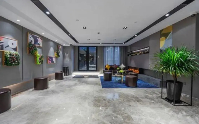 Home Inn Selected (Shanghai Lujiazui, Expo Center)