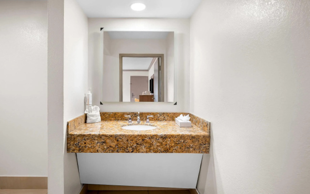 Days Inn by Wyndham Florida City