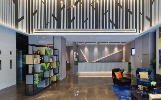 Homeinn Selected Hotel (Weifang Beihai Road City Government Square Ginza)