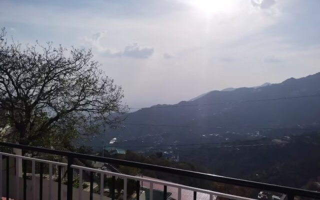 Nautiyals Belvedere Homestay