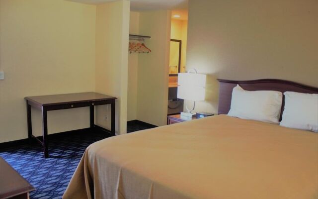 Oregon Trail Inn & Suites