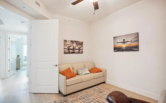 The Harbor Condo 305 - Premier