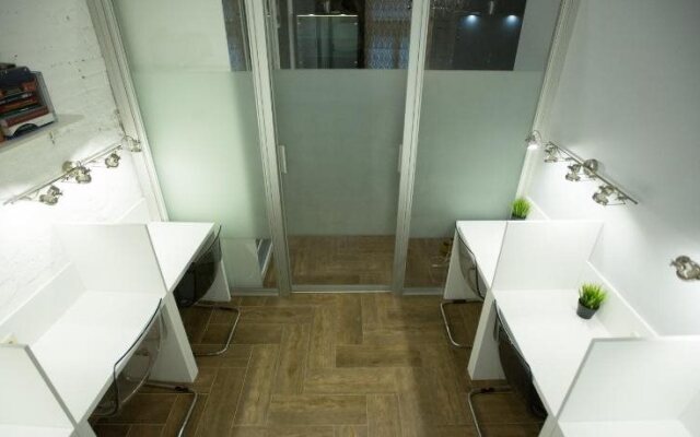 Capsule Hotel InterQUBE Chistye Prudy