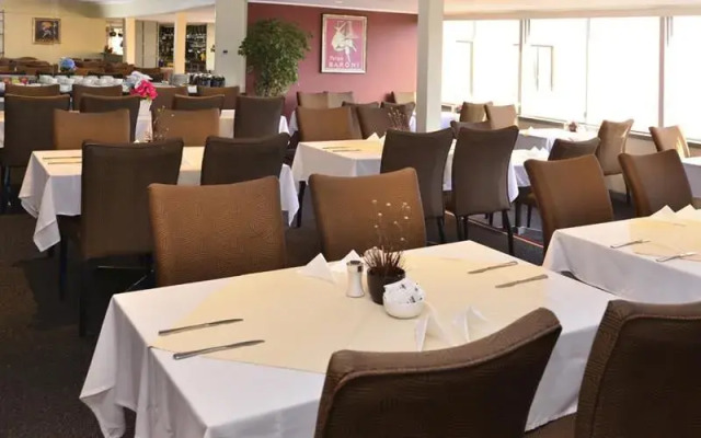 Best Western Twin Towers Inn