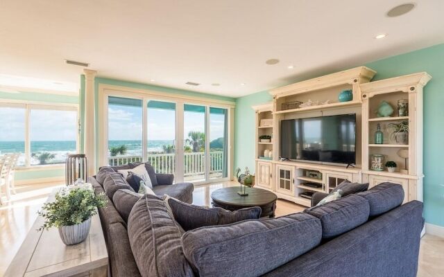 Melbourne Beach Oceanfront Villa w/ Pool