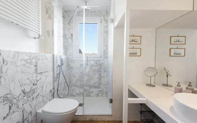 Santa Maria Novella penthouse by MMega