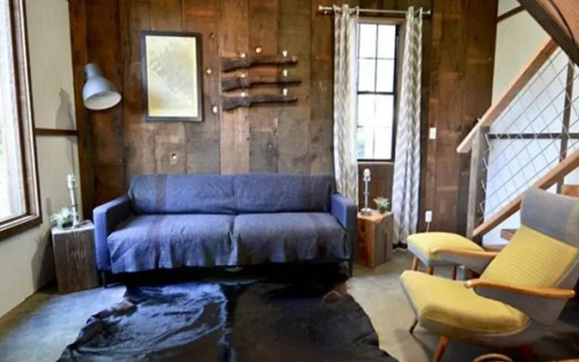 RedAwning The Loft @ Oyster Beach