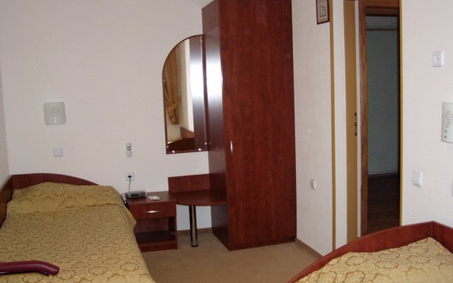 Hotel Znannya