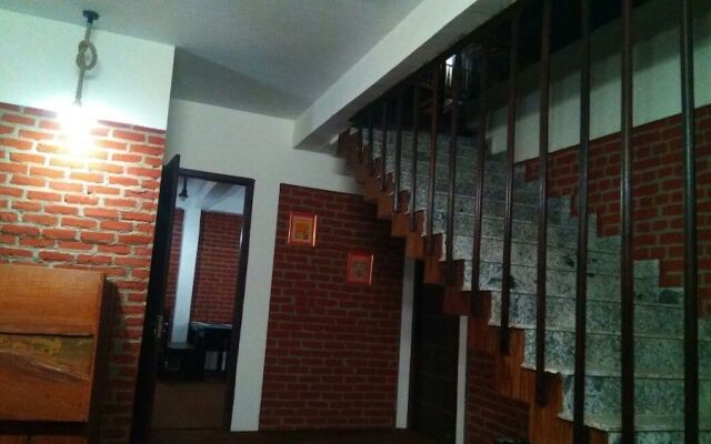 Hotel Aranya Virasat