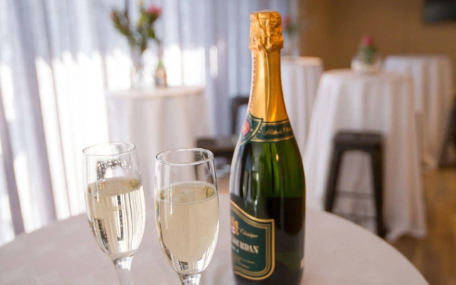 The New National Lodge & Conference