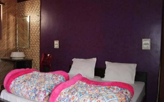 Hotel Trilok