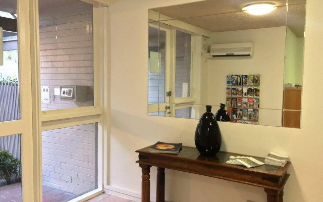 Apartments On Lygon