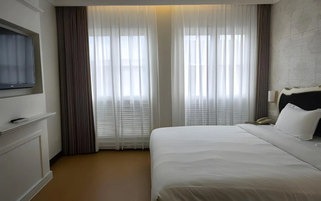 RC Hotel