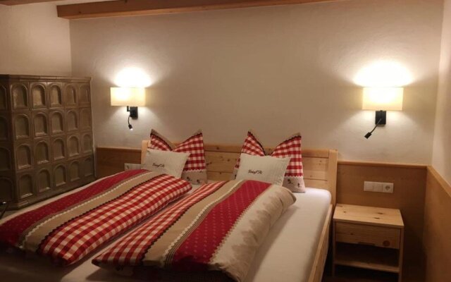 Ahnenhoefl Appartements