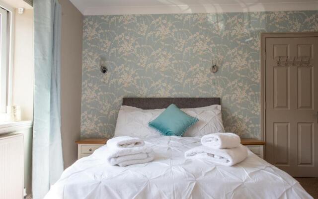 Clovelly Guest House