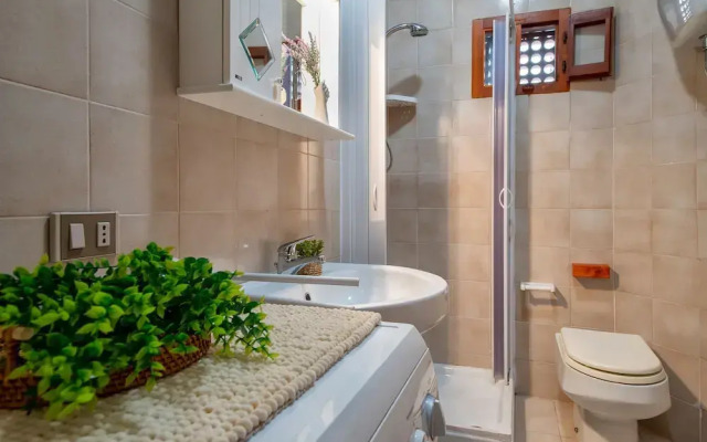 Sardinia RE - Lilium Central Flat