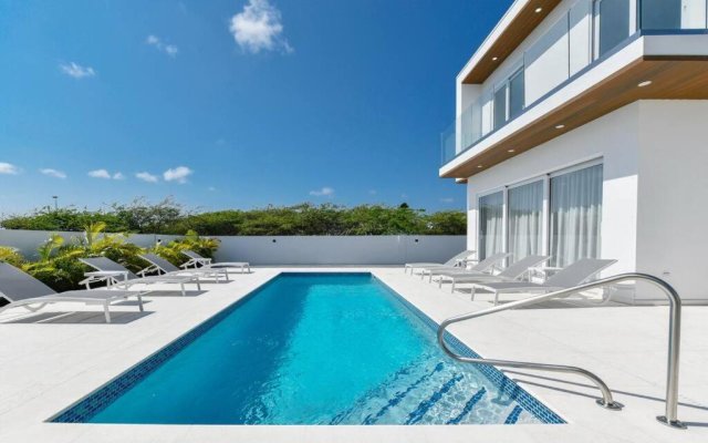 New 5Br 3Ba Villa Biba Dushi 3 Min Eagle Beach