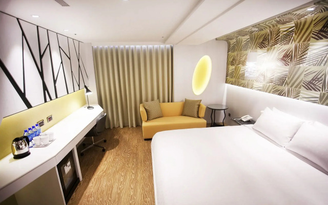 Royal Group Hotel Minghua Branch