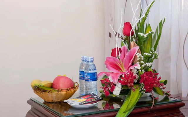 Lucky 3 Hotel & Travel