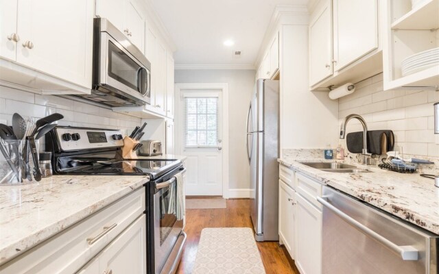 Randall St , 202/204