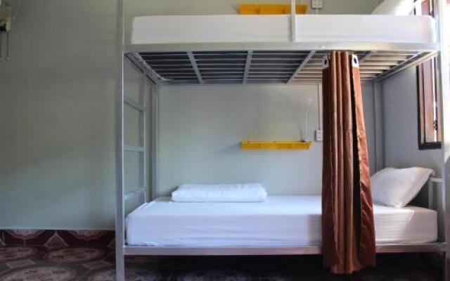 Aham Backpackers Hostel - Adults Only