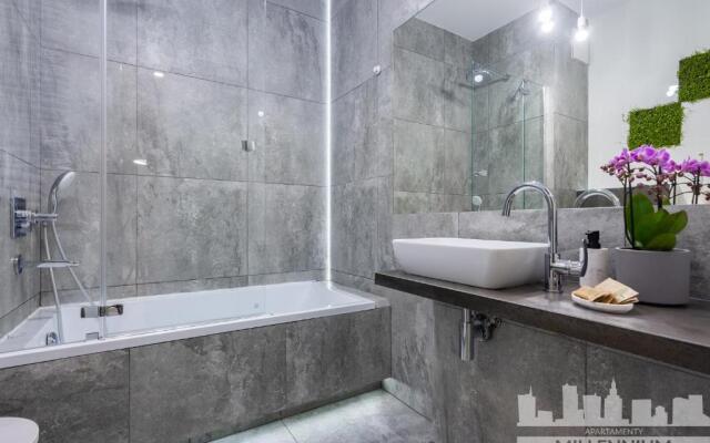 Millennium Port Nature