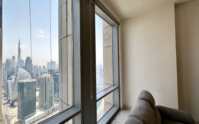 Lux BnB Amna Tower Burj Views