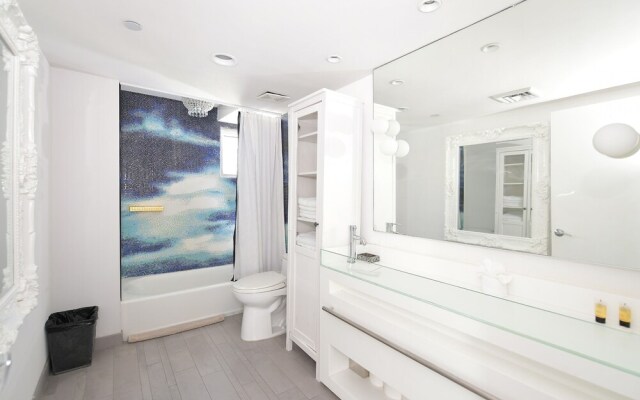 Miami World Rental - Mondrian 1426