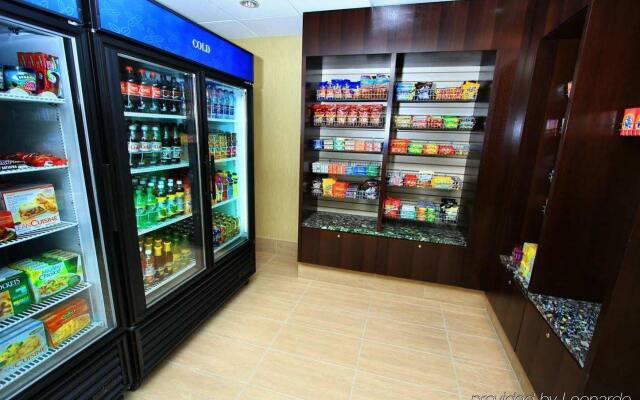 Hilton Garden Inn Bethesda Downtown