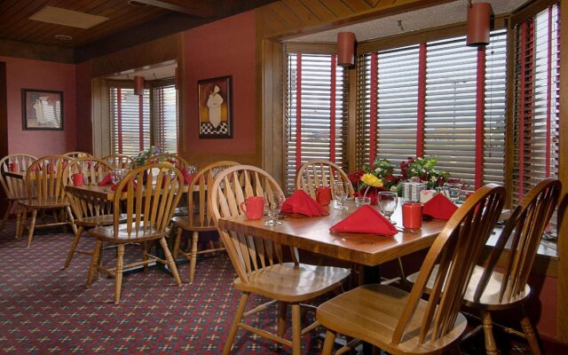 Roosevelt Grand Dakota, SureStay Collection by Best Western