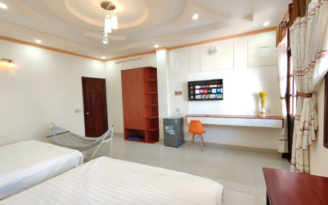 Winter Spring Homestay Center
